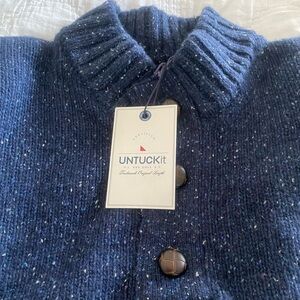 UNTUCKIT sweater. Never worn with tags